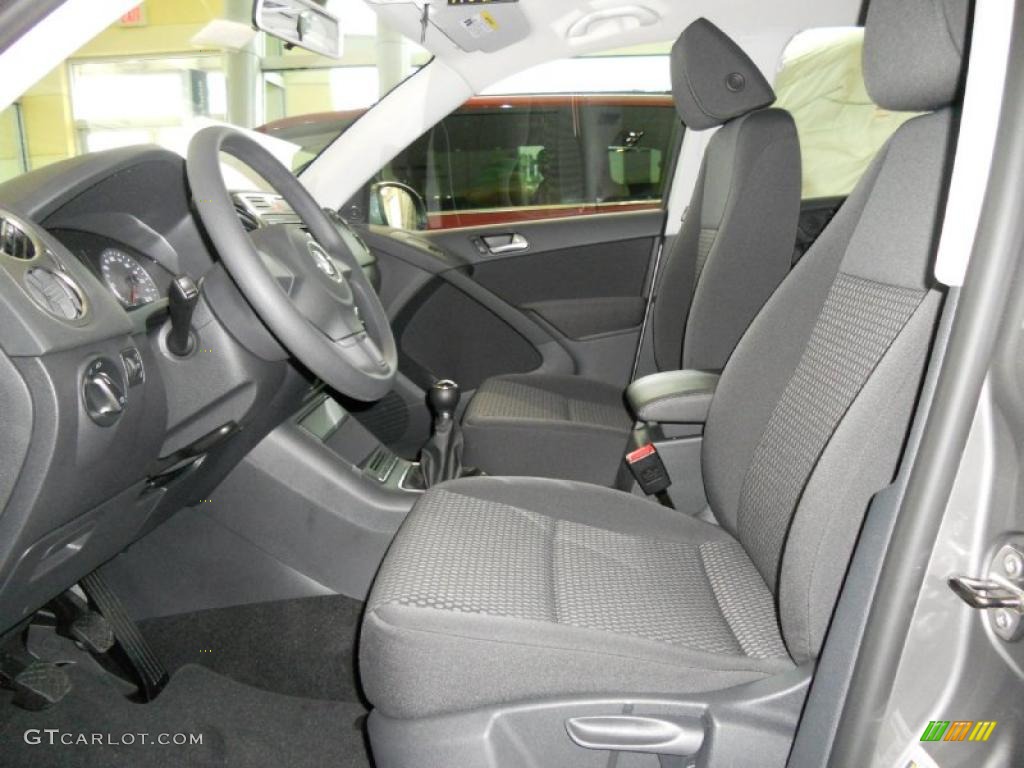 Charcoal Interior 2011 Volkswagen Tiguan S Photo #45941427