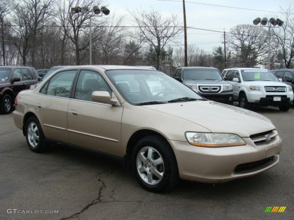 2000 Accord SE Sedan - Naples Gold Metallic / Ivory photo #3