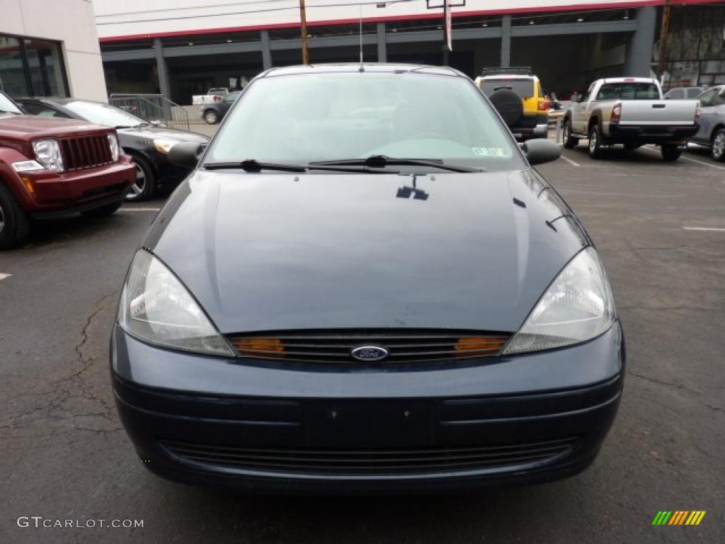 2004 Focus ZTS Sedan - Twilight Blue Metallic / Medium Graphite photo #6