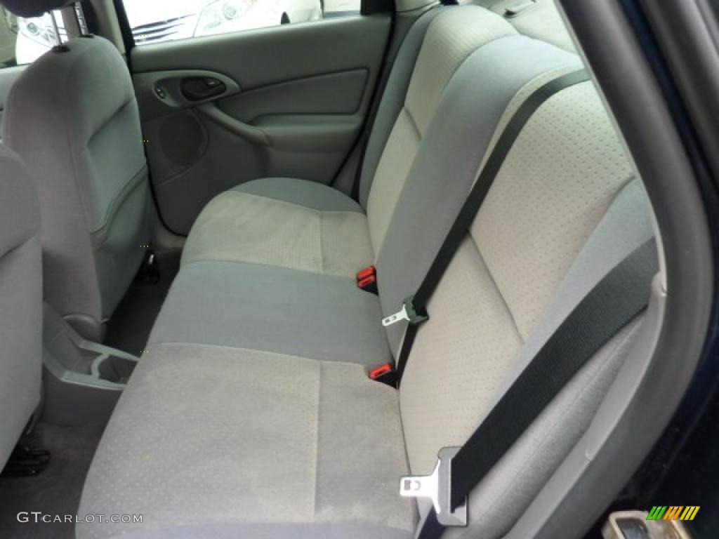 2004 Focus ZTS Sedan - Twilight Blue Metallic / Medium Graphite photo #8