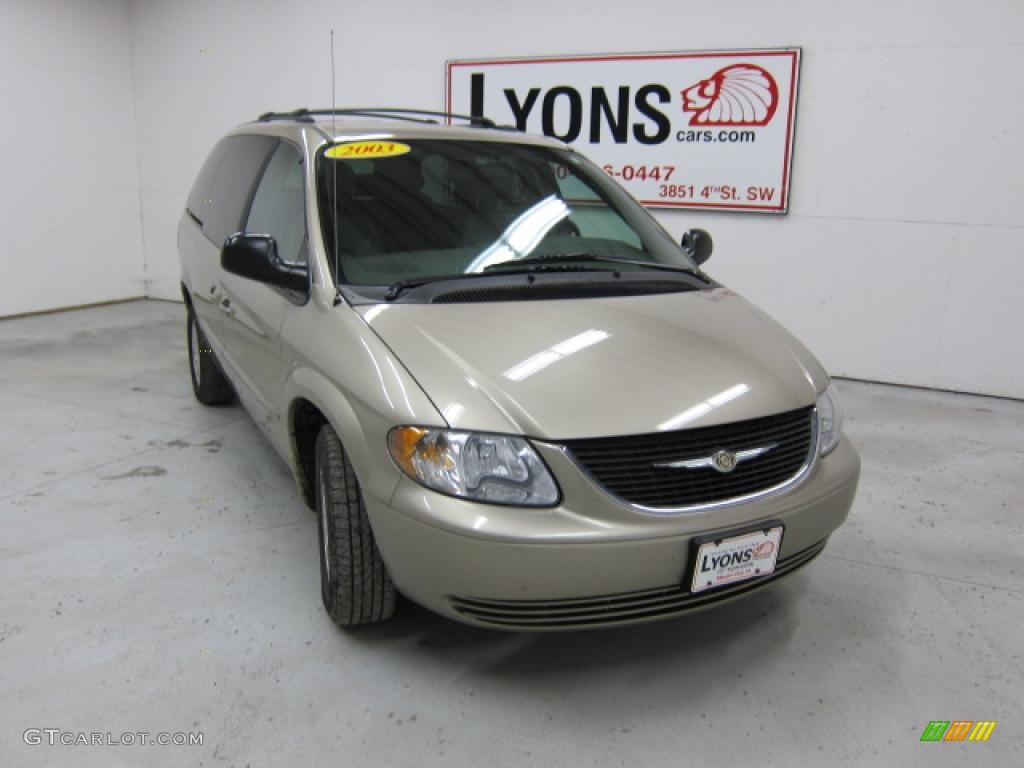 2003 Town & Country EX - Light Almond Pearl / Taupe photo #19