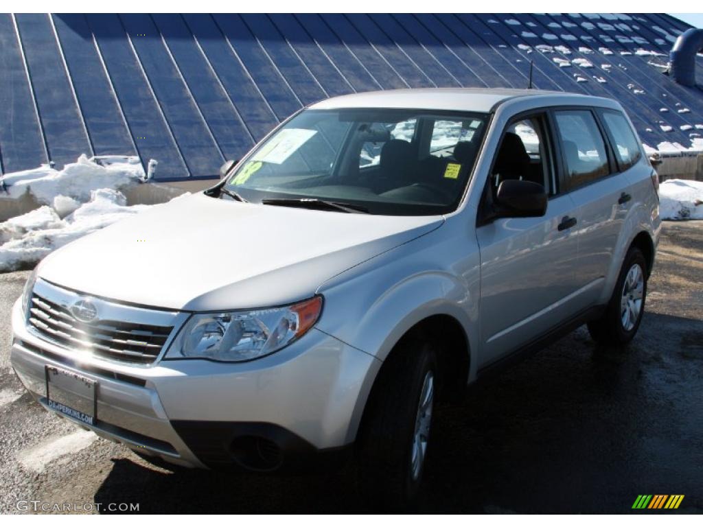 2009 Forester 2.5 X - Spark Silver Metallic / Black photo #1