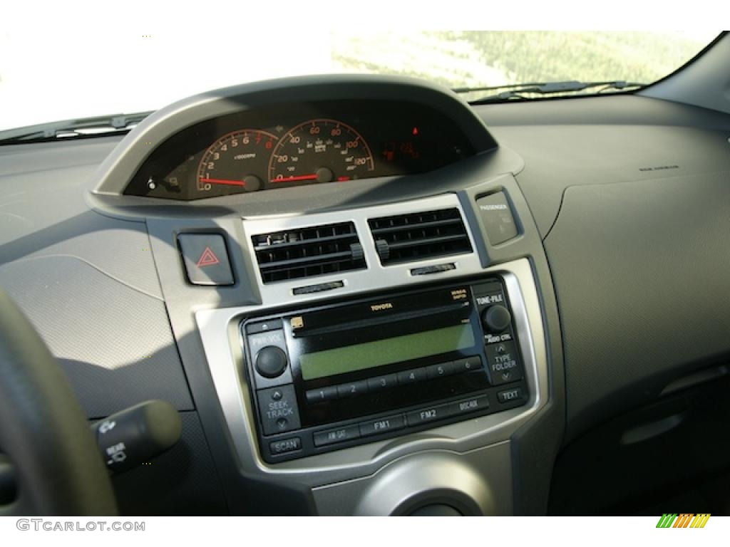 2011 Yaris 3 Door Liftback - Bayou Blue Pearl / Dark Charcoal photo #9