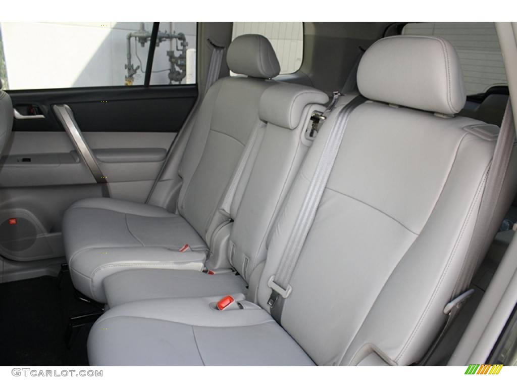 Ash Interior 2011 Toyota Highlander SE 4WD Photo #45946056