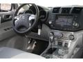Ash 2011 Toyota Highlander SE 4WD Dashboard