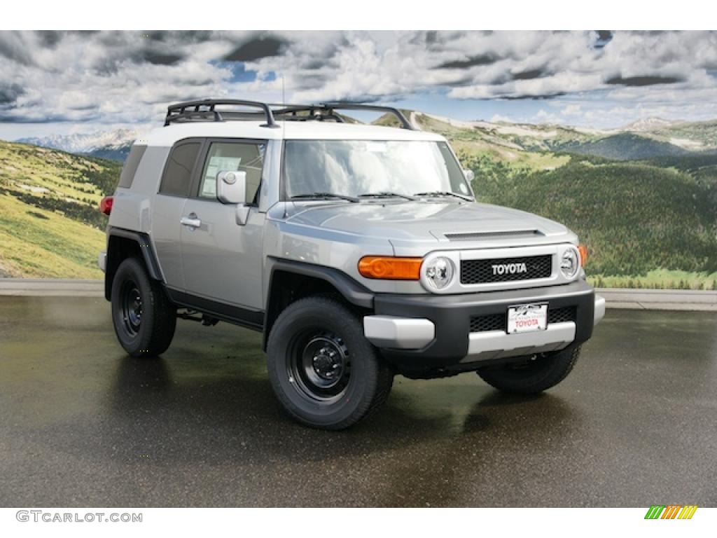 Silver Fresco Metallic 2011 Toyota FJ Cruiser 4WD Exterior Photo #45946183