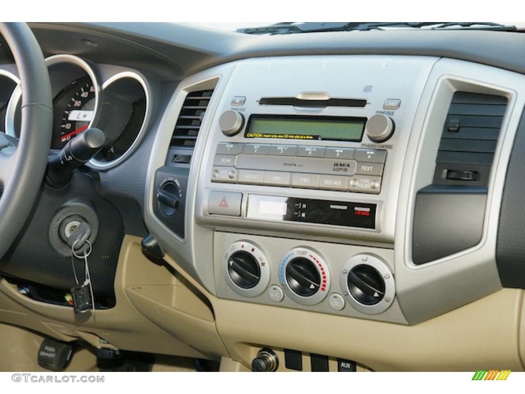 2011 Toyota Tacoma V6 SR5 Double Cab 4x4 Controls Photo #45946353