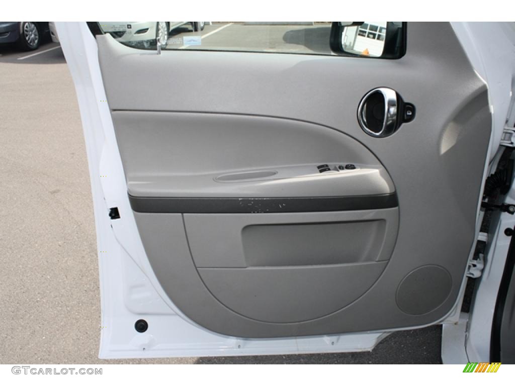 2009 Chevrolet HHR LS Panel Gray Door Panel Photo #45946827