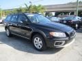 Black - XC70 AWD Photo No. 7