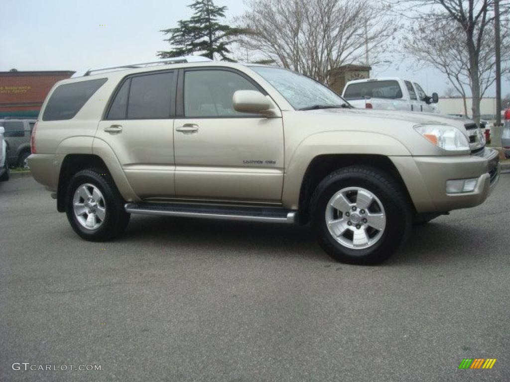2004 4Runner Limited 4x4 - Dorado Gold Pearl / Taupe photo #2