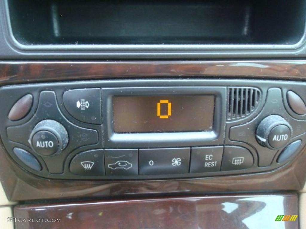 2002 Mercedes-Benz C 320 Wagon Controls Photo #45949530