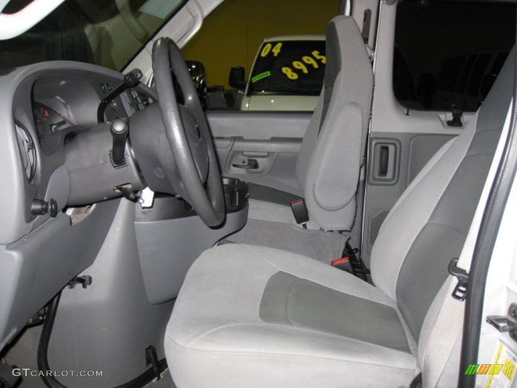 2008 E Series Van E350 Super Duty XLT 15 Passenger - Silver Metallic / Medium Flint photo #10