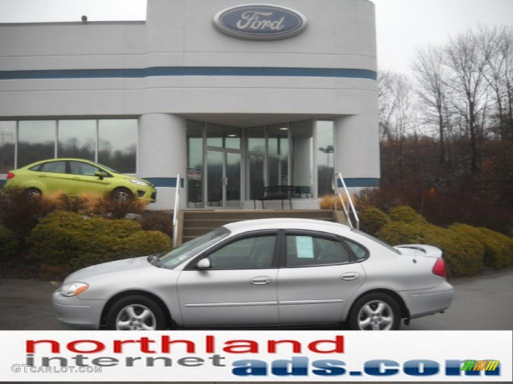 Silver Frost Metallic Ford Taurus