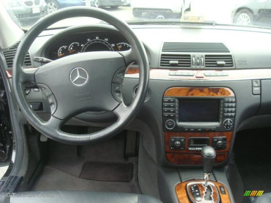 2005 Mercedes-Benz S 500 4Matic Sedan Dashboard Photos