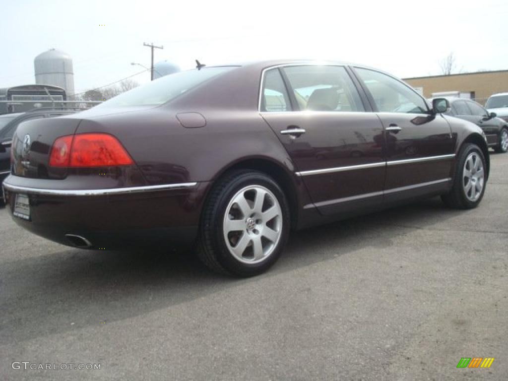 Nocturne Aubergine 2004 Volkswagen Phaeton V8 4Motion Sedan Exterior Photo #45951504