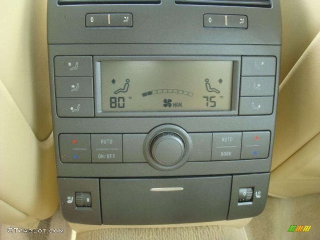 2004 Volkswagen Phaeton V8 4Motion Sedan Controls Photo #45951522