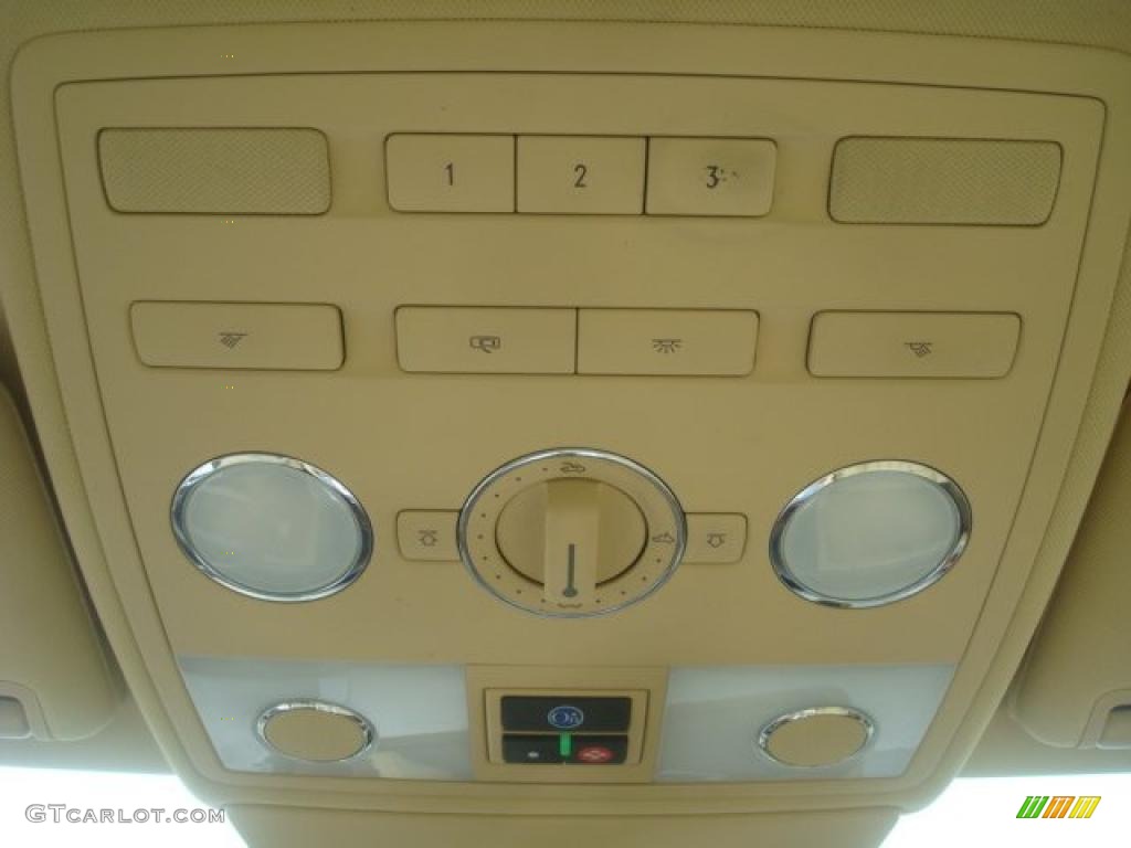 2004 Volkswagen Phaeton V8 4Motion Sedan Controls Photo #45951552