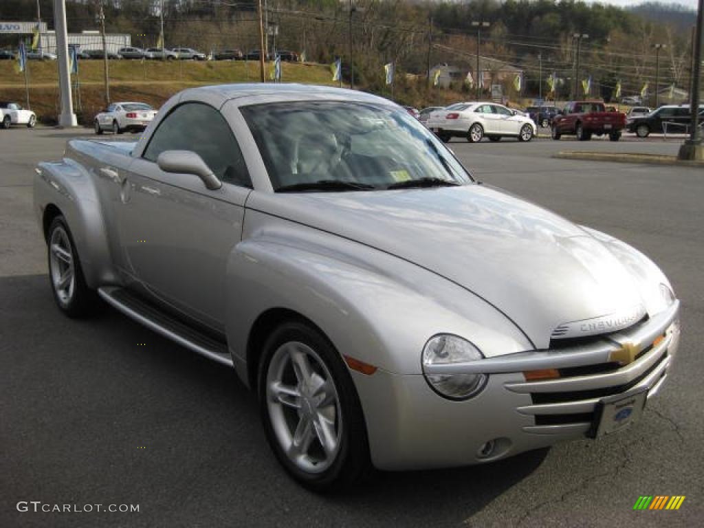 Ricochet Silver Metallic 2004 Chevrolet SSR Standard SSR Model Exterior Photo #45951936