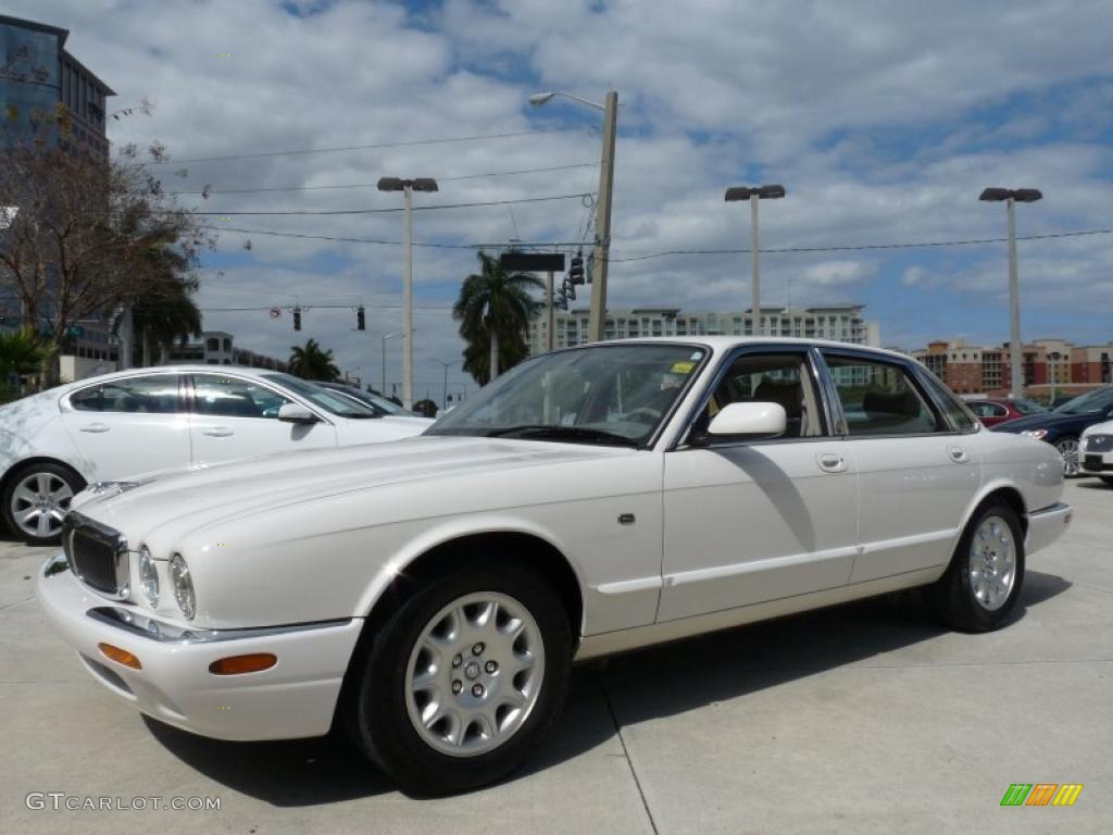 2003 Jaguar XJ XJ8 Exterior Photos