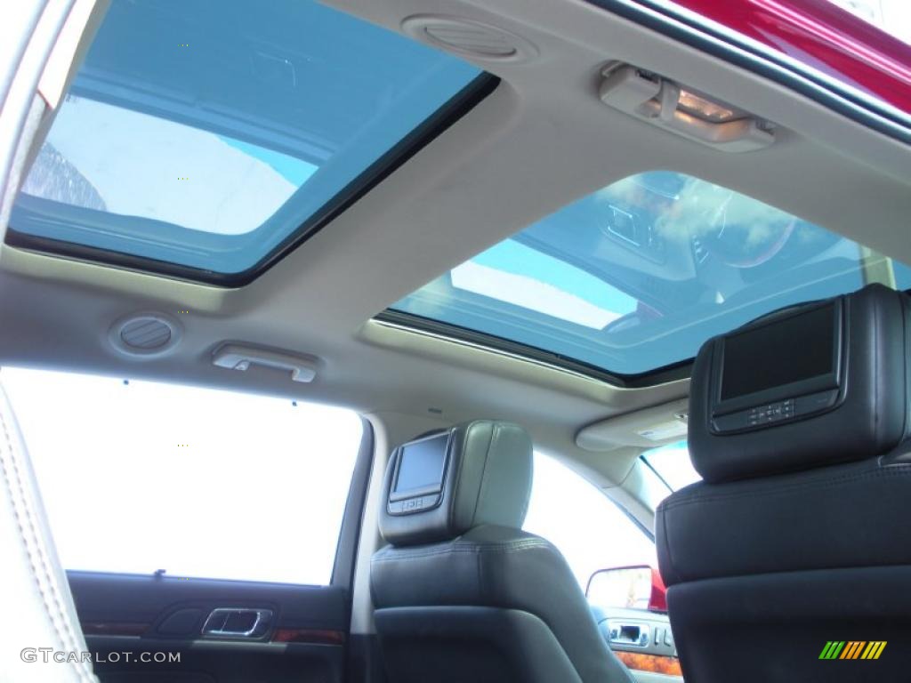 2010 Lincoln MKT FWD Sunroof Photo #45956681