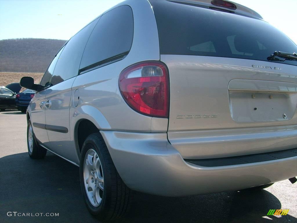 2004 Caravan SXT - Bright Silver Metallic / Medium Slate Gray photo #16