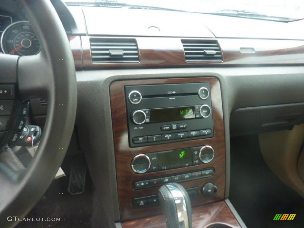 2009 Taurus SEL - Sangria Red Metallic / Camel photo #13