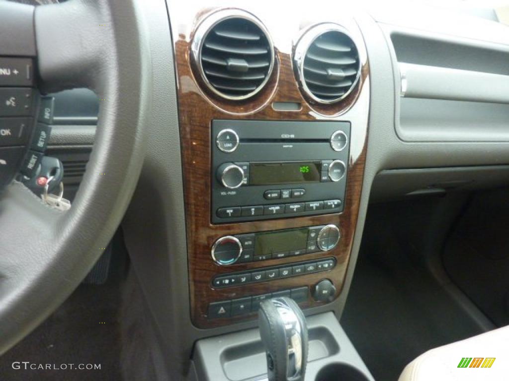 2008 Ford Taurus X Eddie Bauer AWD Controls Photo #45958103