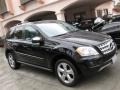 Black - ML 320 BlueTec 4Matic Photo No. 1