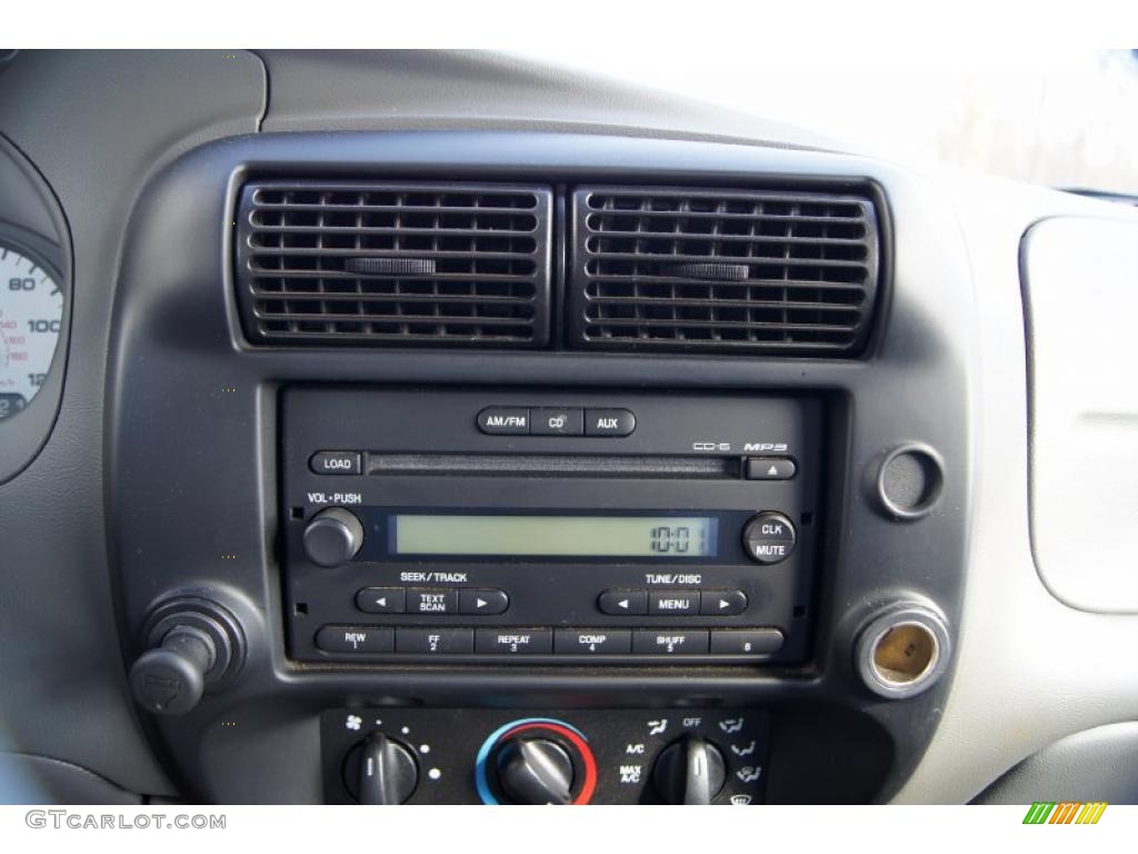 2008 Ford Ranger Sport SuperCab Controls Photo #45960743