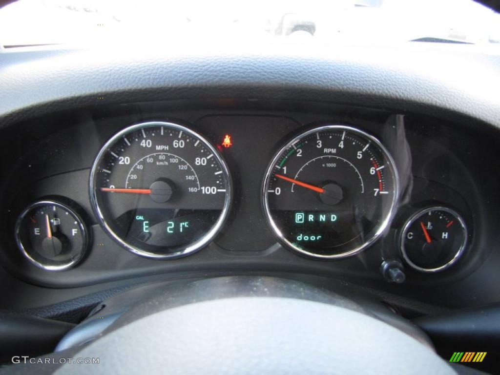 2011 Jeep Wrangler Unlimited Call of Duty: Black Ops Edition 4x4 Gauges Photos