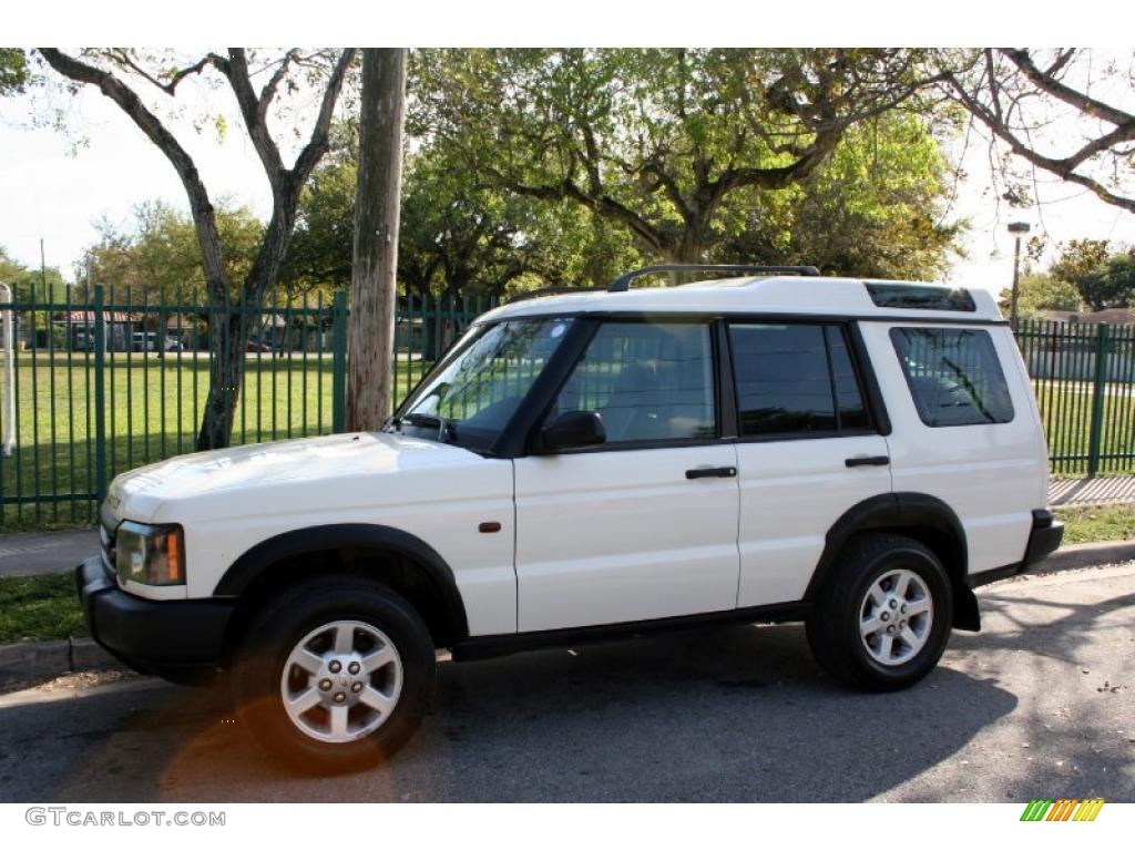 2003 Discovery S - Chawton White / Black photo #2