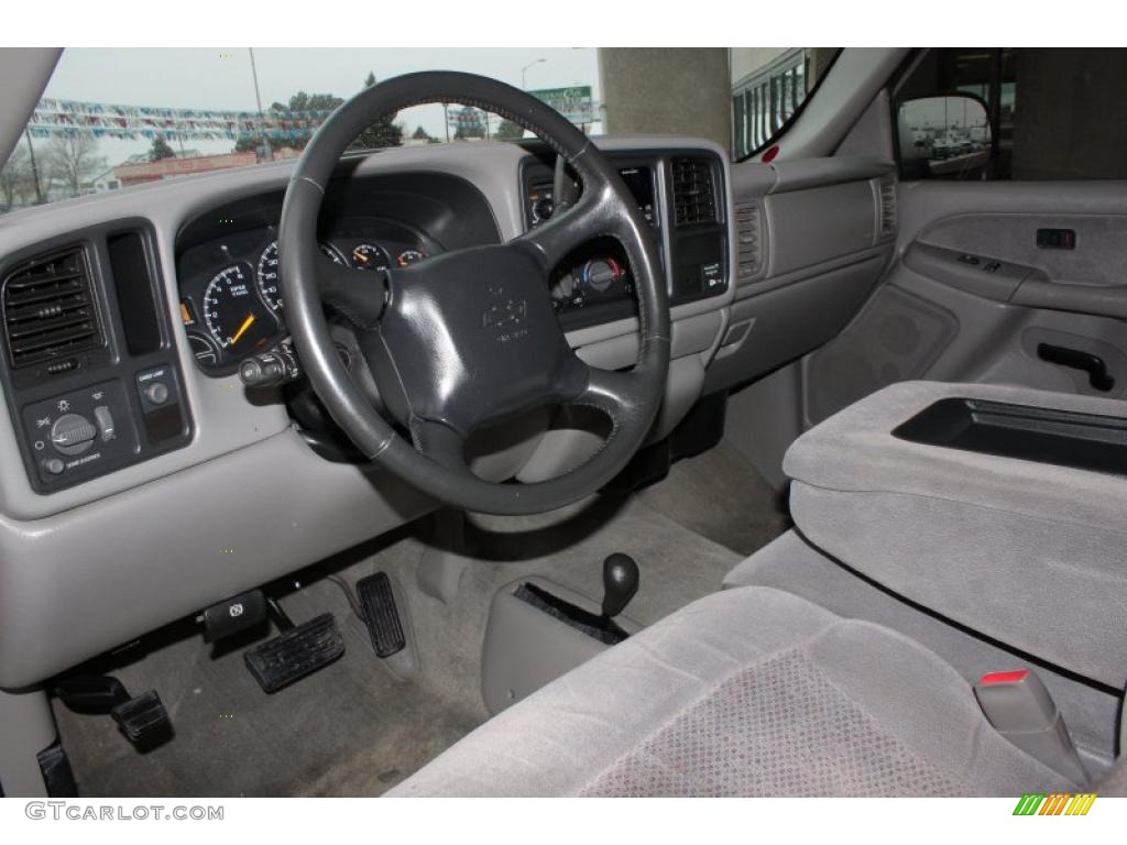 Medium Gray Interior 2000 Chevrolet Silverado 1500 LS Extended Cab 4x4 Photo #45963467