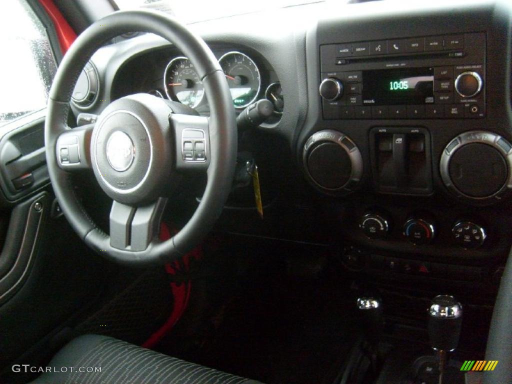 2011 Wrangler Sport S 4x4 - Flame Red / Black photo #14