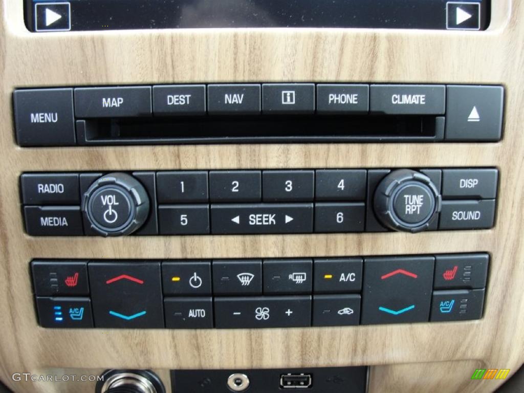 2011 Ford F150 Lariat SuperCrew 4x4 Controls Photo #45964526