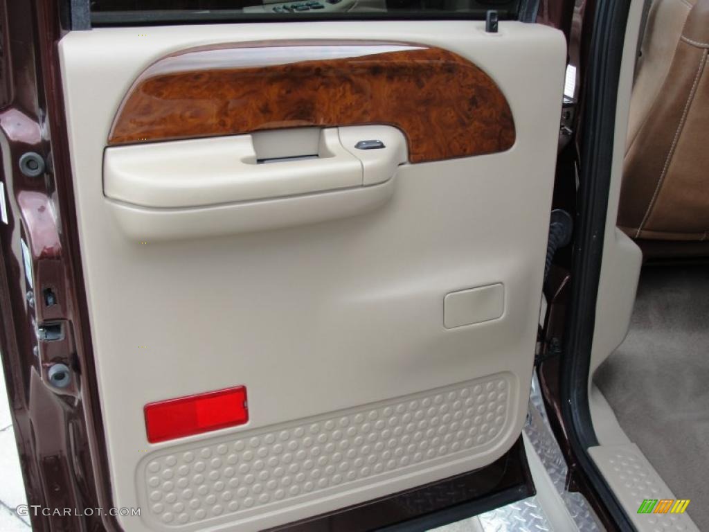 2004 Ford F350 Super Duty King Ranch Crew Cab Castano Brown Leather Door Panel Photo #45965921