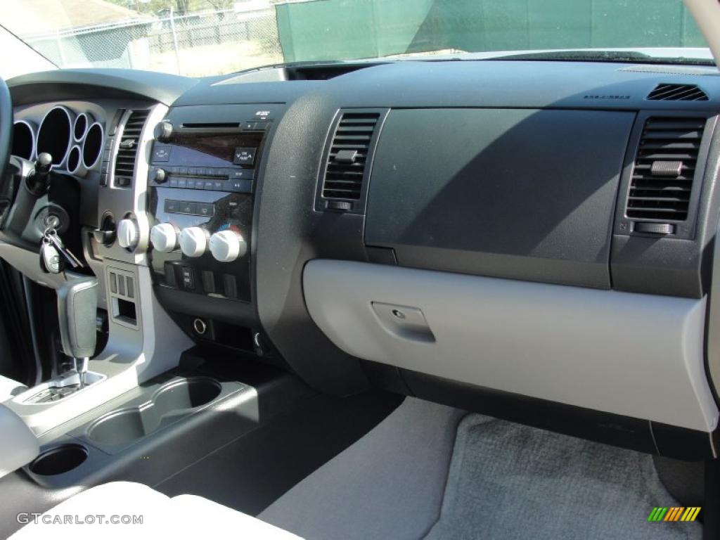 2010 Tundra SR5 CrewMax - Silver Sky Metallic / Graphite Gray photo #24