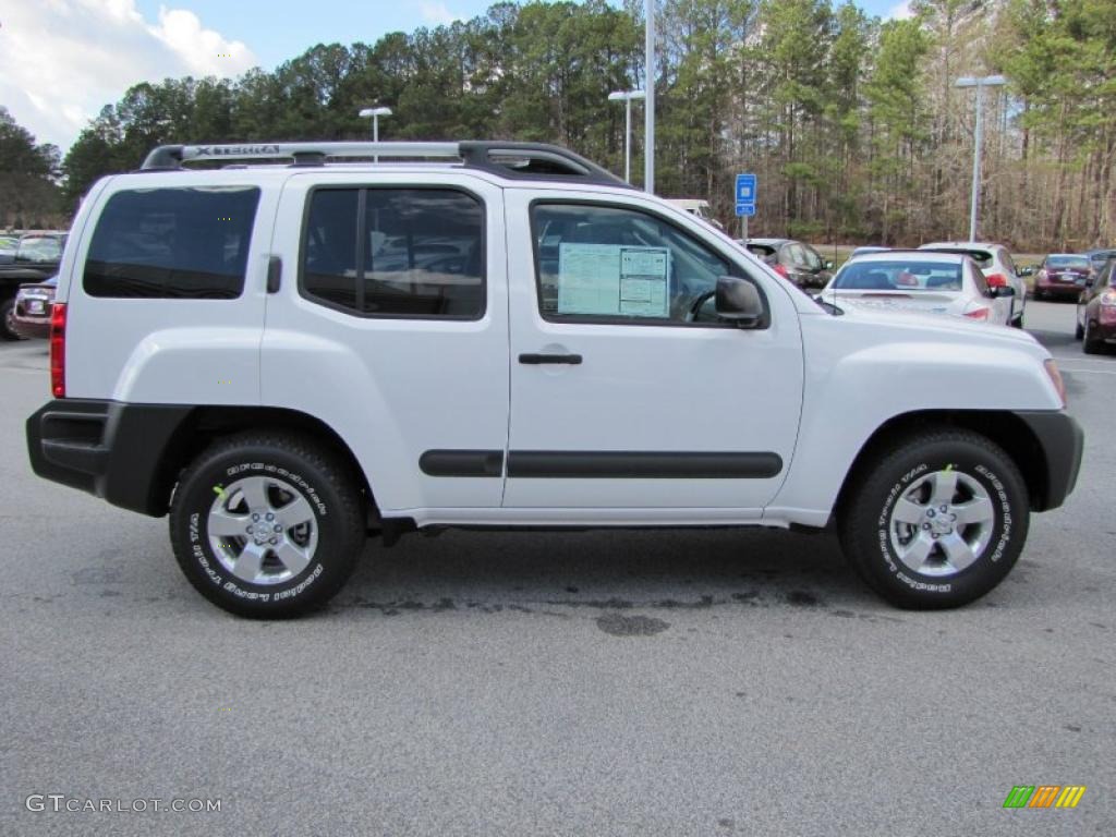 Avalanche White 2011 Nissan Xterra S Exterior Photo #45968669