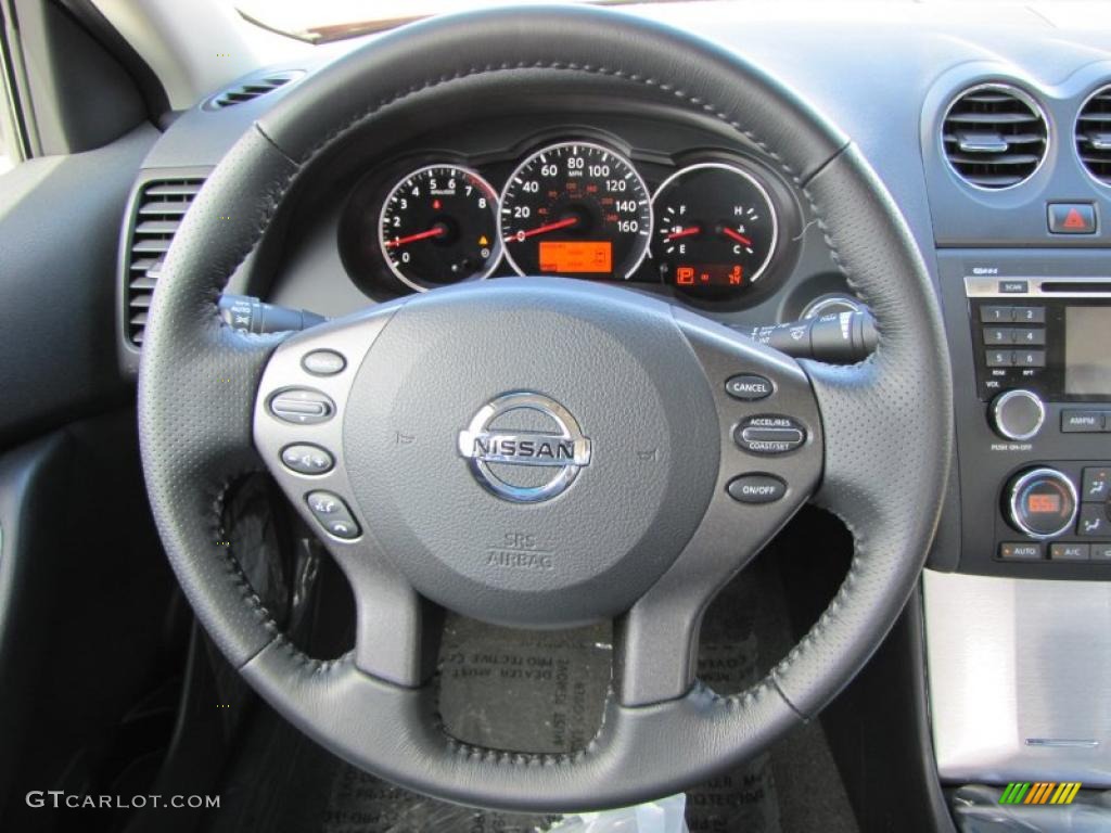 2011 Nissan Altima 3.5 SR Charcoal Steering Wheel Photo #45968743