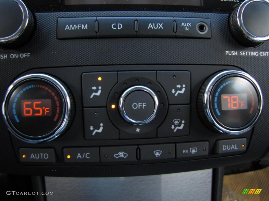 2011 Nissan Altima 3.5 SR Controls Photo #45968813