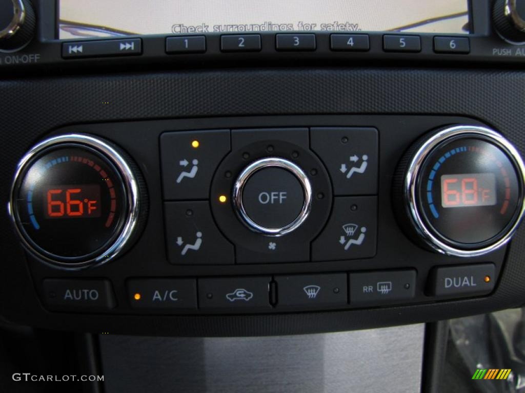 2011 Nissan Altima 3.5 SR Controls Photo #45969155