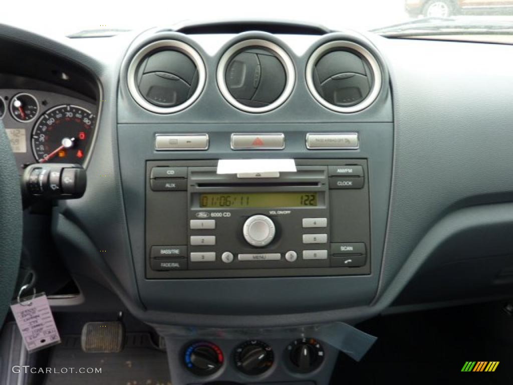 2011 Ford Transit Connect XLT Premium Passenger Wagon Controls Photo #45971141