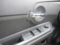 Bright Silver Metallic - Avenger SE Photo No. 23