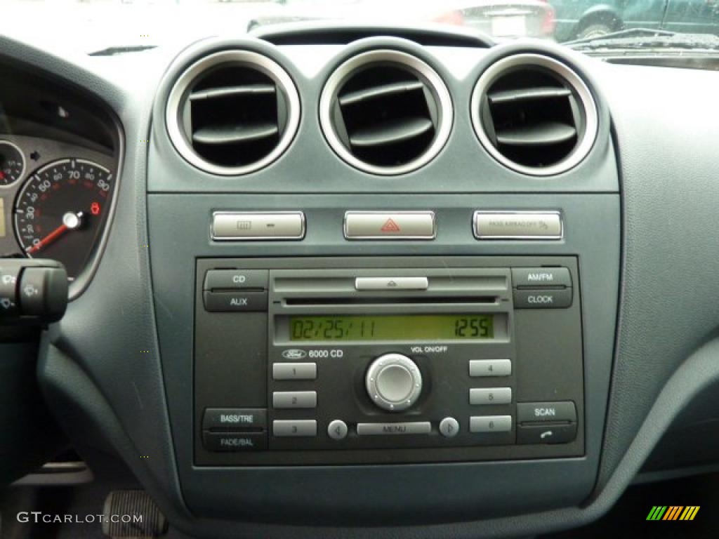 2010 Ford Transit Connect XLT Cargo Van Controls Photo #45973031