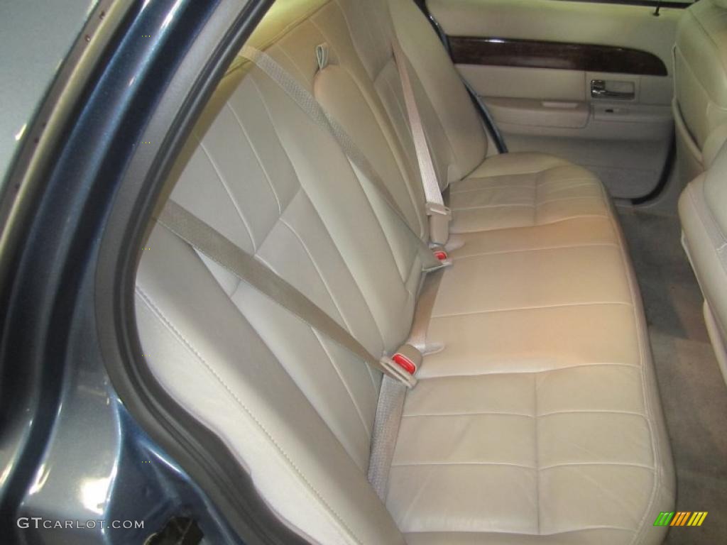 2010 Grand Marquis LS Ultimate Edition - Norsea Blue Metallic / Medium Light Stone photo #20