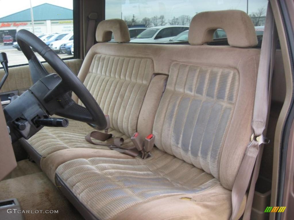 Beige Interior 1994 Chevrolet C/K K1500 Regular Cab 4x4 Photo #45974861