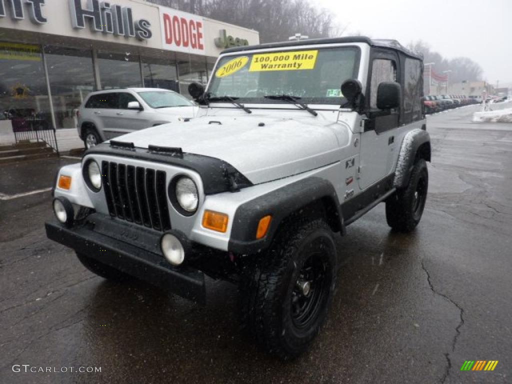 2006 Wrangler X 4x4 - Bright Silver Metallic / Dark Slate Gray photo #8