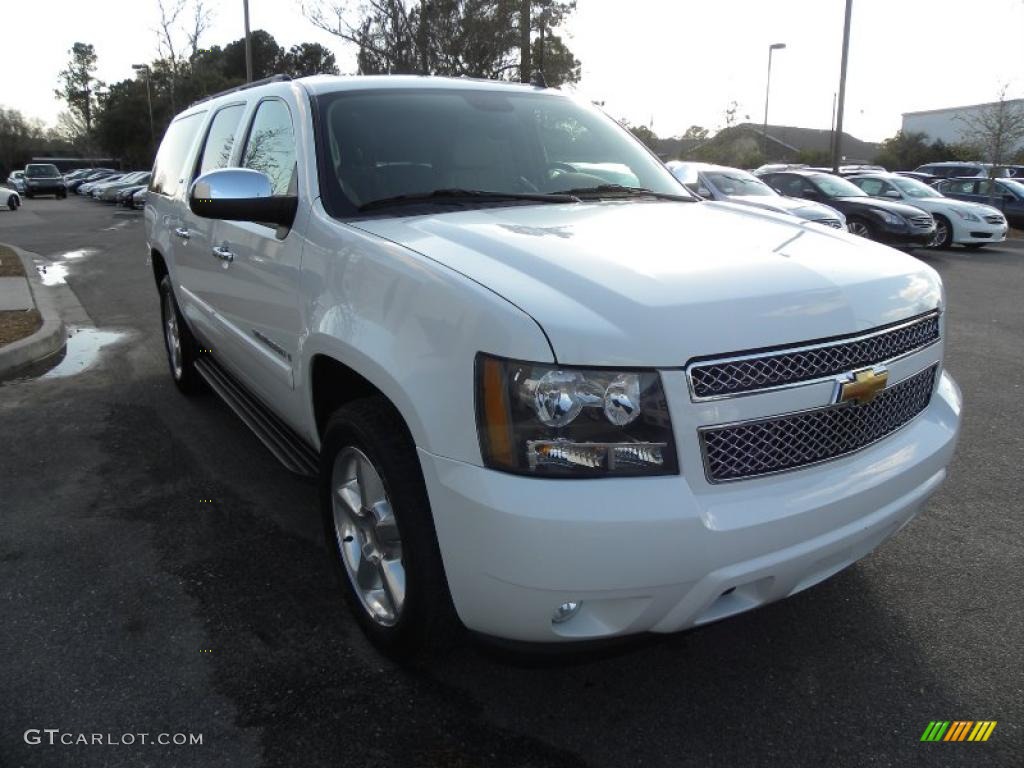 2008 Suburban 1500 LTZ - Summit White / Light Cashmere/Ebony photo #1