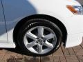 Super White - Camry SE Photo No. 11