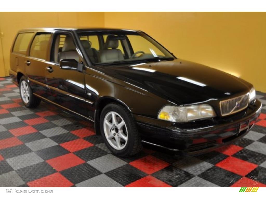2000 V70 2.4 - Black / Light Beige photo #1