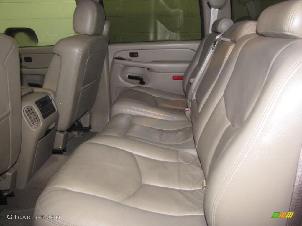Neutral Interior 2004 GMC Sierra 2500HD SLT Crew Cab 4x4 Photo #45980285